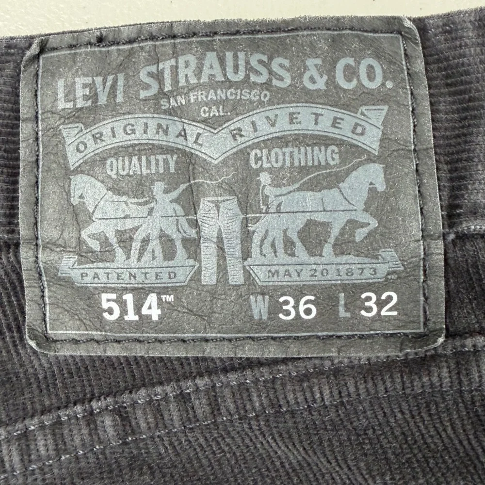Levi Strauss & Co 514 Straight Fit Corduroy Pants Mens 36x32 Black